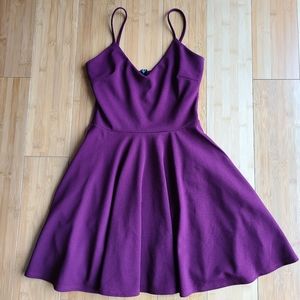 Windsor Dress Burgundy Color Size S